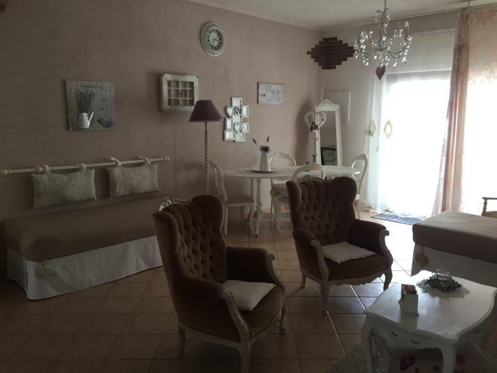 Ferienhaus Loft A Pochi Passi Dal Mare